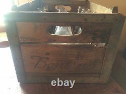 Antique/vintage Borden Milk Crate 47 Wood & Metal With 12 Quart Bottles Rare