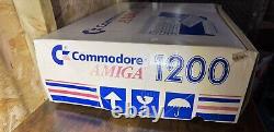Commodore Amiga 1200 Computer Comic Relief Pack Edition RARE VINTAGE RETRO
