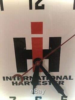 Extremely Rare Vintage International Harvester Neon 15 Inch Clock