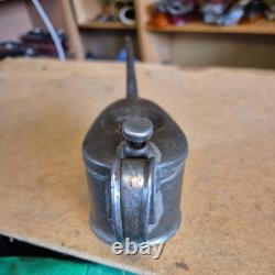 MILITARY 1953 CROWS FOOT VINTAGE MOTOR CAR SQUIRT OIL CAN OILER rare this good