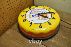 RARE VINTAGE CAPTIAL BREAD LIGHTED CLOCK NEON PRODUCTS 1950s 15