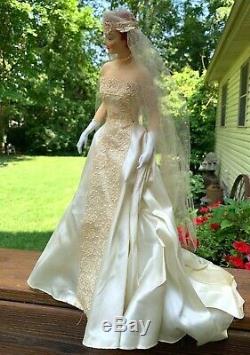 RARE Vintage Countertop Store Display Bride Mannequin Wedding Dress Advertising