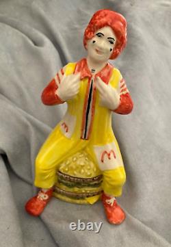 RARE Vintage Shorter & Son RONALD McDONALD on a BIG MAC Pottery FIGURINE