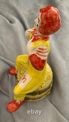 RARE Vintage Shorter & Son RONALD McDONALD on a BIG MAC Pottery FIGURINE