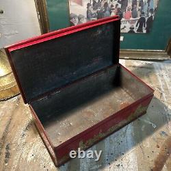 Rare Vintage Huntley & Palmer Biscuit Tin Scenic Design with Gold Accents, 1900s