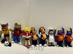 VERY RARE 2003 PVC VTG Figures Chuck E Cheese Showbiz Pizza Munch & More