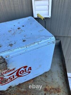 VINTAGE PROGRESS Pepsi Cola Metal Ice Cooler ORIGINAL RARE