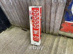 Vintage Kit Kat Vending Machine. Man Cave Barn Find Rare Display Kitkat Sign