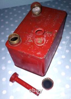 Vintage Petrol Can Valor 1 V with screw and pouring spout, rare