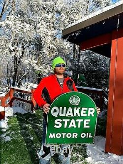 Vintage Rare Quaker State Motor Oil Tombstone Gas Metal Sign With Oil Well Graphic